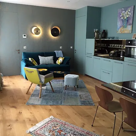 Apartment Luxury Apt. Le Marais-pompidou. 2br/2ba. A/c Paris
